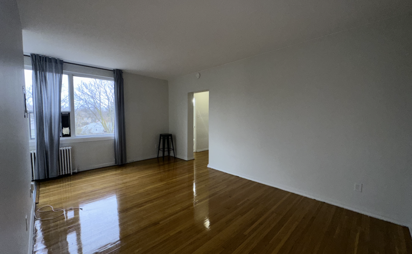 2423 Keele Street, 2 Bedrooms Bedrooms, ,1 BathroomBathrooms,Condo,For Rent,Keele Street,1118