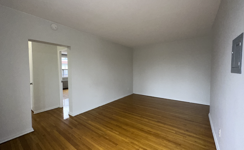 2423 Keele Street, 2 Bedrooms Bedrooms, ,1 BathroomBathrooms,Condo,For Rent,Keele Street,1118