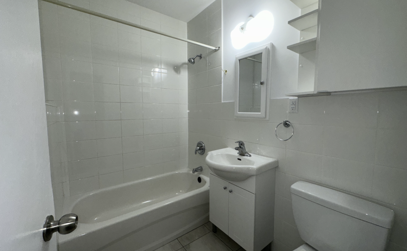 2423 Keele Street, 2 Bedrooms Bedrooms, ,1 BathroomBathrooms,Condo,For Rent,Keele Street,1118
