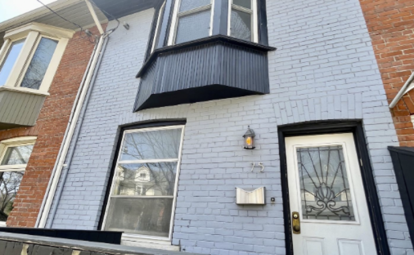 75 dingwall avenue, ,Attached/Townhouse,For Rent,dingwall avenue,1121